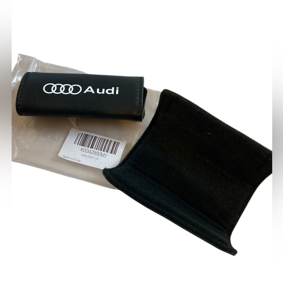 Audi Car handle covers NEW - Picture 2 of 3